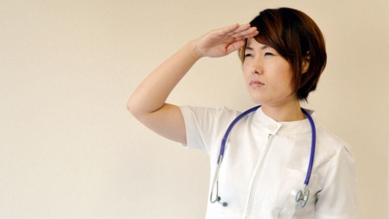 夜勤明けの看護師