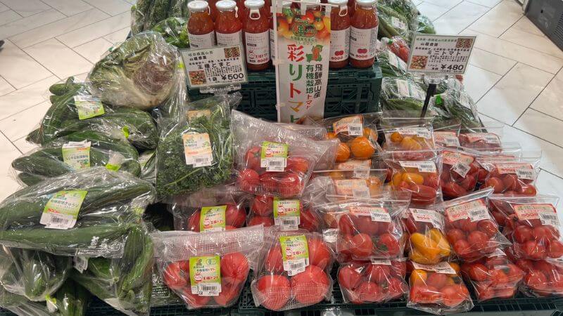 クイーンズ伊勢丹様で有機野菜販売中!