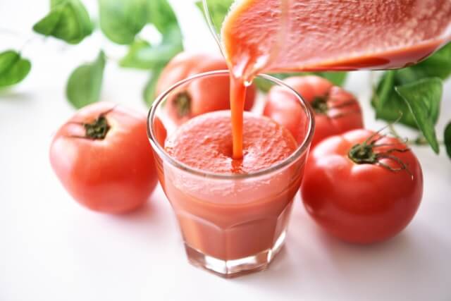 水分補給にトマトジュース